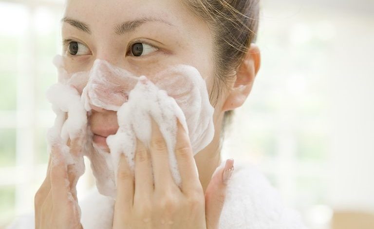برای پوست چرب فوم شستشو بهتره یا ژل