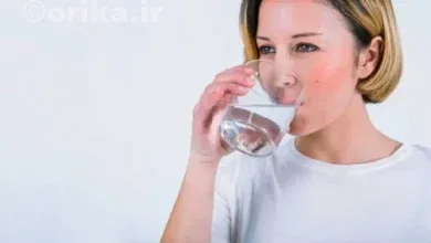مضرات نوشیدن آب زیاد چیست