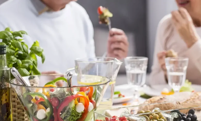 3 تغییر رژیم غذایی مناسب زنان بالای 50 سال