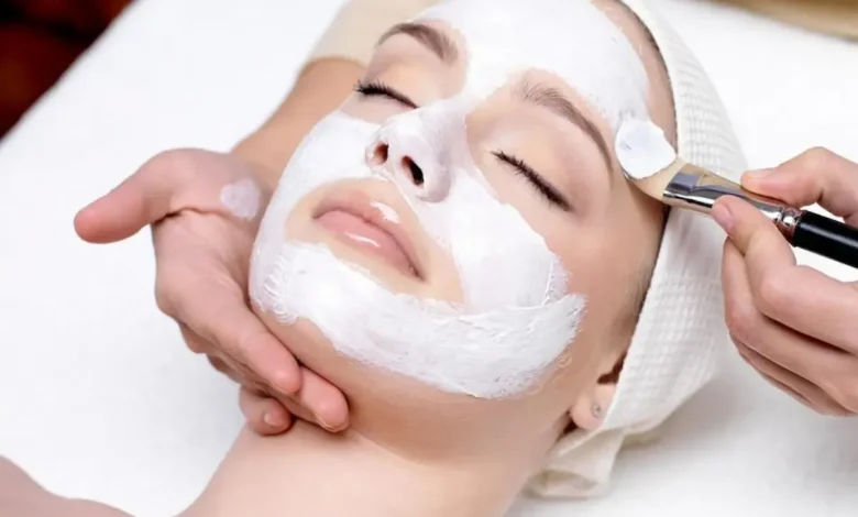 کوچک کردن منافذ باز پوست با ماسکهای مؤثر و طبیعی