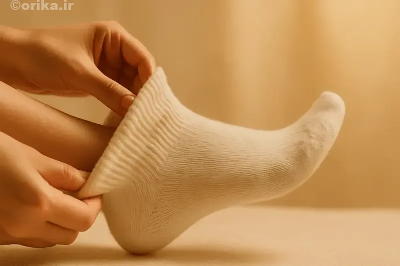 استفاده از جوراب‌های نخی برای جلوگیری از تیرگی گوزک پا